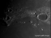 Der Krater Plato am Nordrand des Mare Imbrium (das Regenmeer) und dem Montes Teneriffe