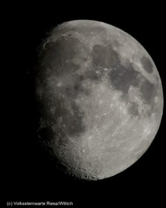 Der Mond im Teleskop